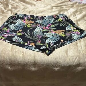 Soma Cool Nights Black Tropical Floral Women's Pajama Shorts